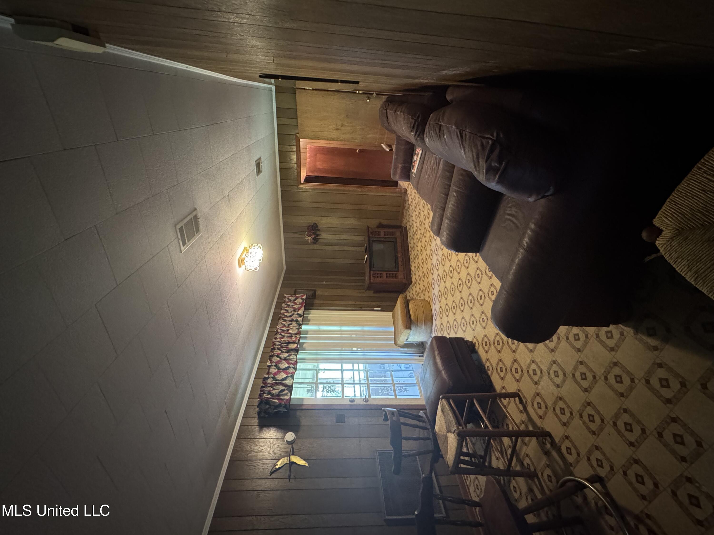 1033 Gertman Hill Road McComb, MS 39648 - Photo 3 of 13 IMG_7620