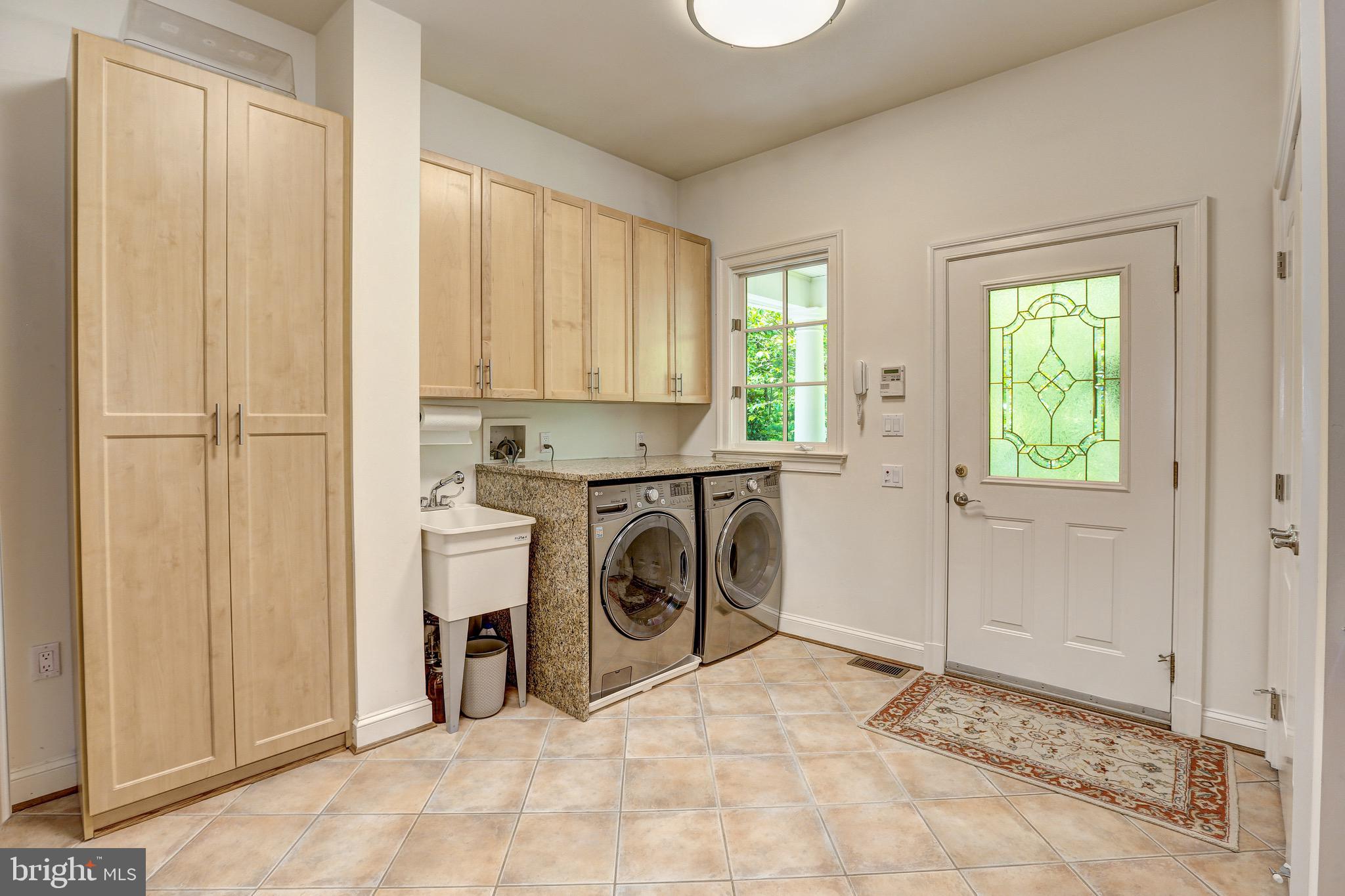 8921 Burdette Road Bethesda, MD 20817 - Photo 30 of 49 Laundry Room