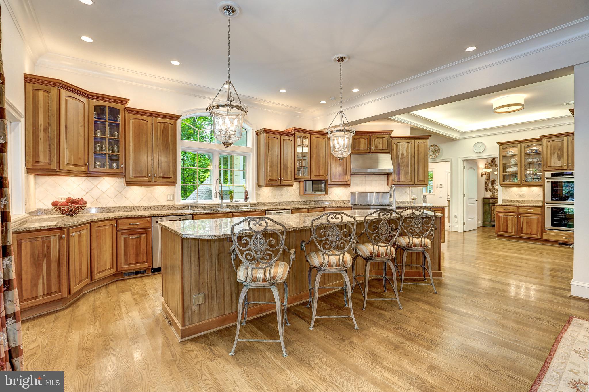8921 Burdette Road Bethesda, MD 20817 - Photo 8 of 49 Large Chef's Kitchen