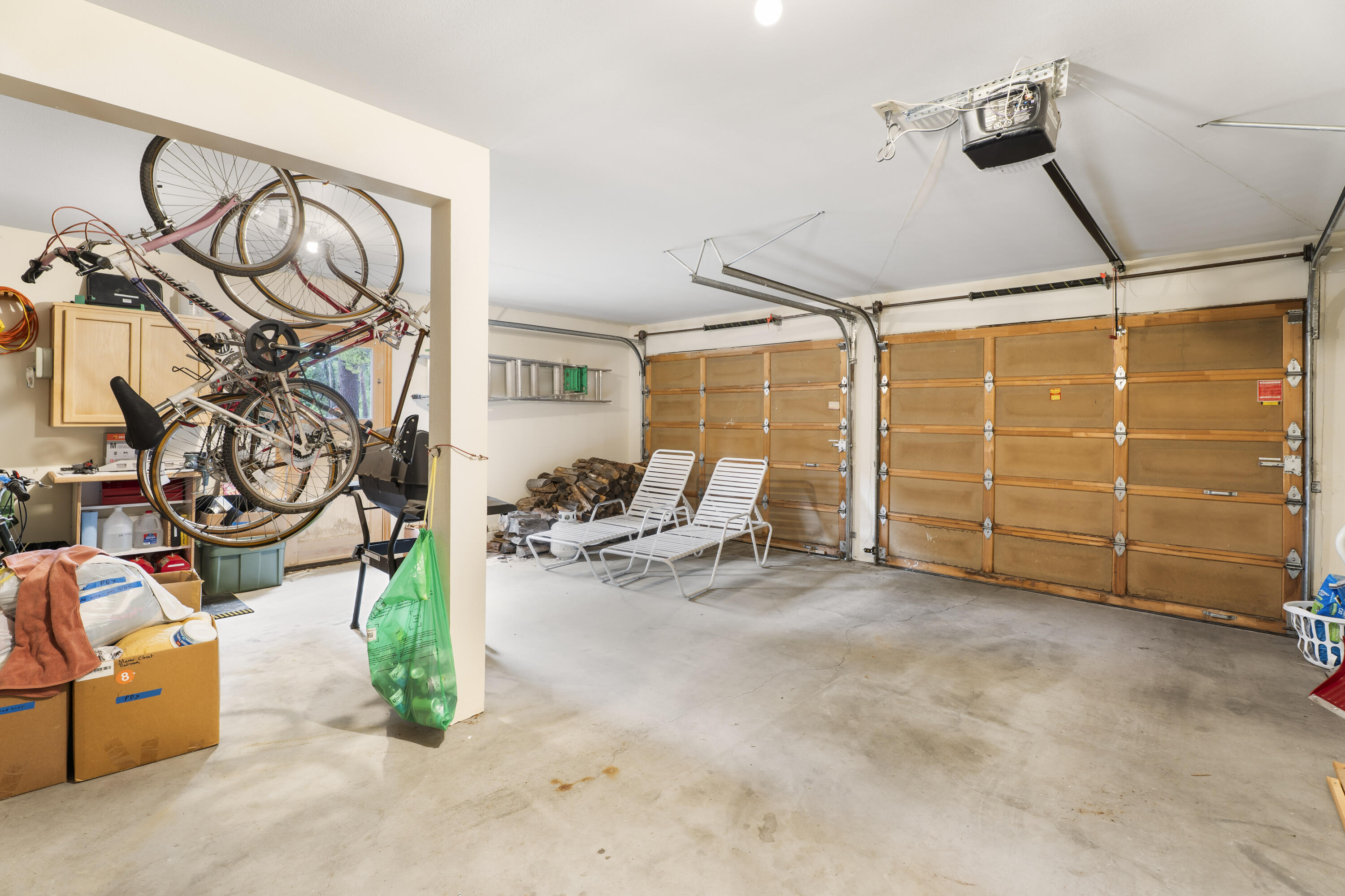18193 Oregon Loop, Unit 4 Sunriver, OR 97707 - Photo 36 of 40 12-Drew Media