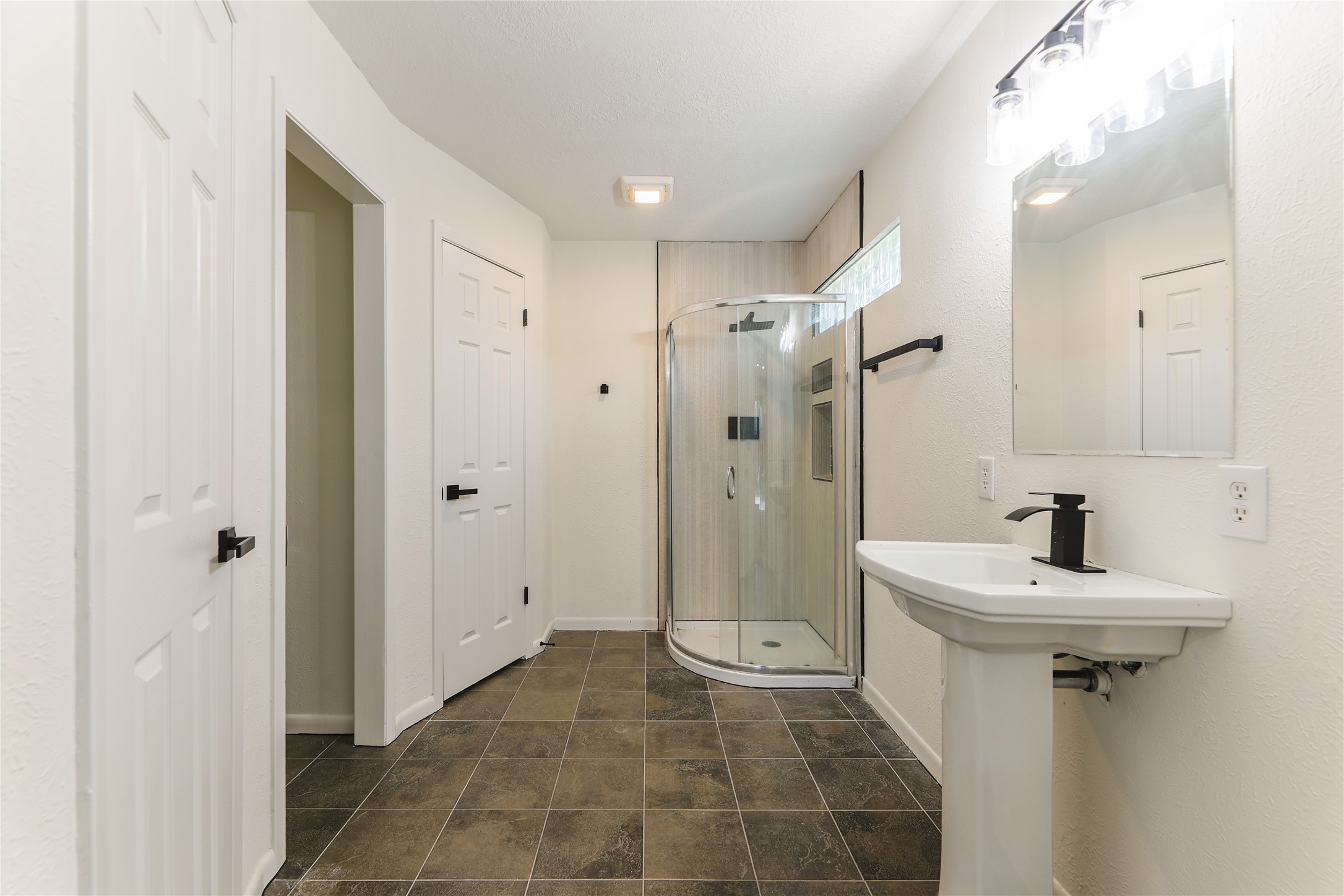 431 Topsail Way Crosby, TX 77532 - Photo 18 of 27