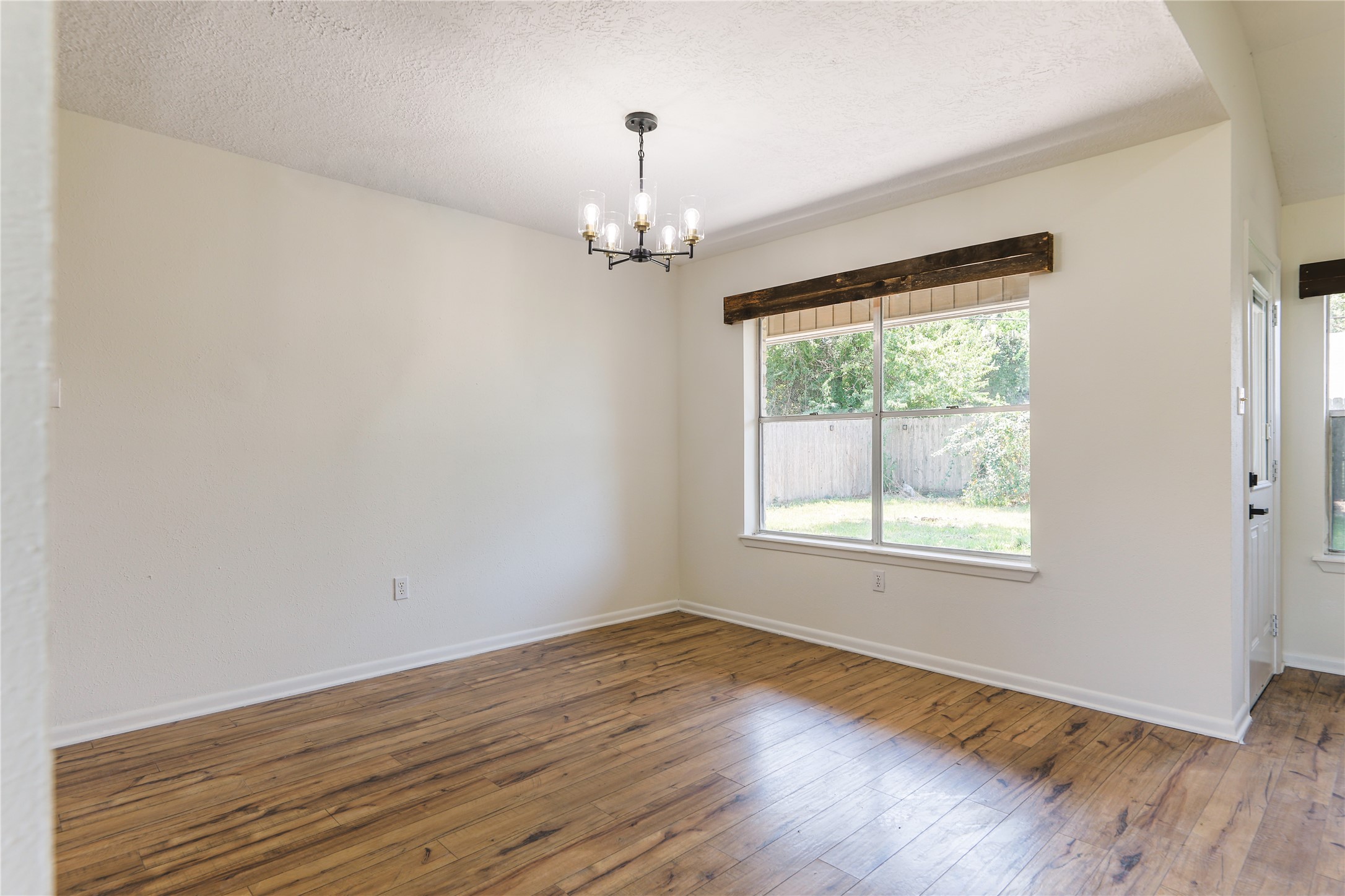 431 Topsail Way Crosby, TX 77532 - Photo 8 of 27