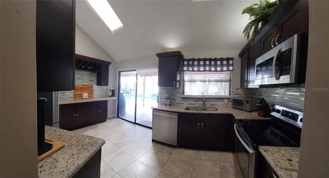 $340,000 | 34386 Whispering Oaks Boulevard, Dade City, FL 33523