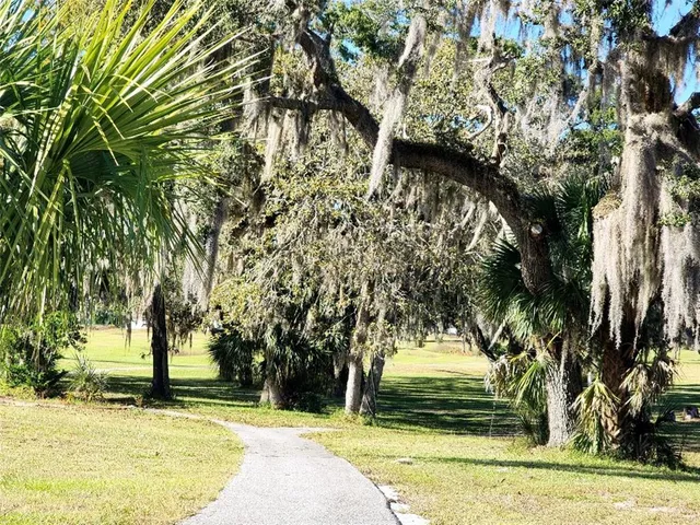 $340,000 | 34386 Whispering Oaks Boulevard, Dade City, FL 33523