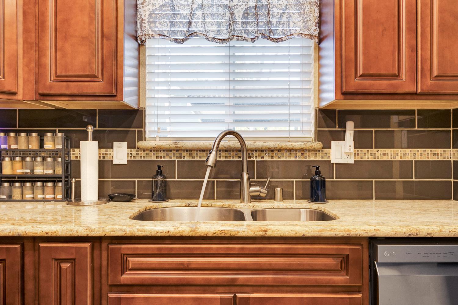 6190 Shadow Lane Citrus Heights, CA 95621 - Photo 16 of 43