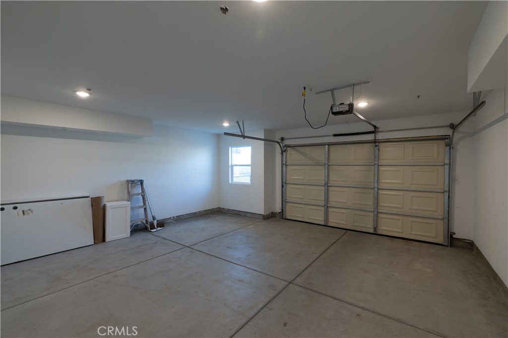 1202 West 3rd Street Santa Ana, CA 92703 - Photo 12 of 12 Large 1 car garage