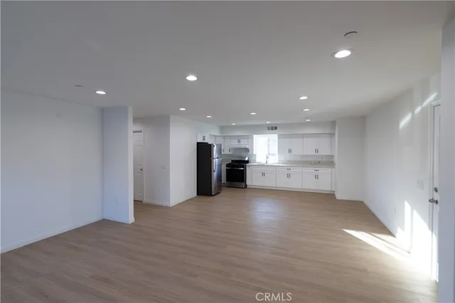 $3,200 | 1202 West 3rd Street, Santa Ana, CA 92703