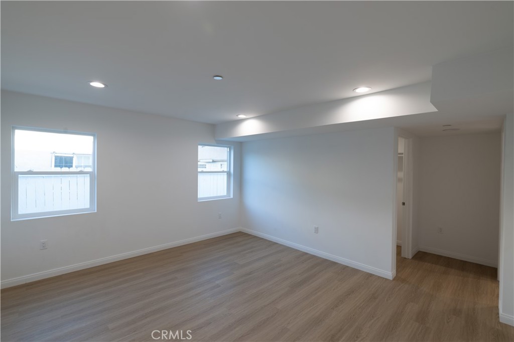 1202 West 3rd Street Santa Ana, CA 92703 - Photo 5 of 12 Living Room