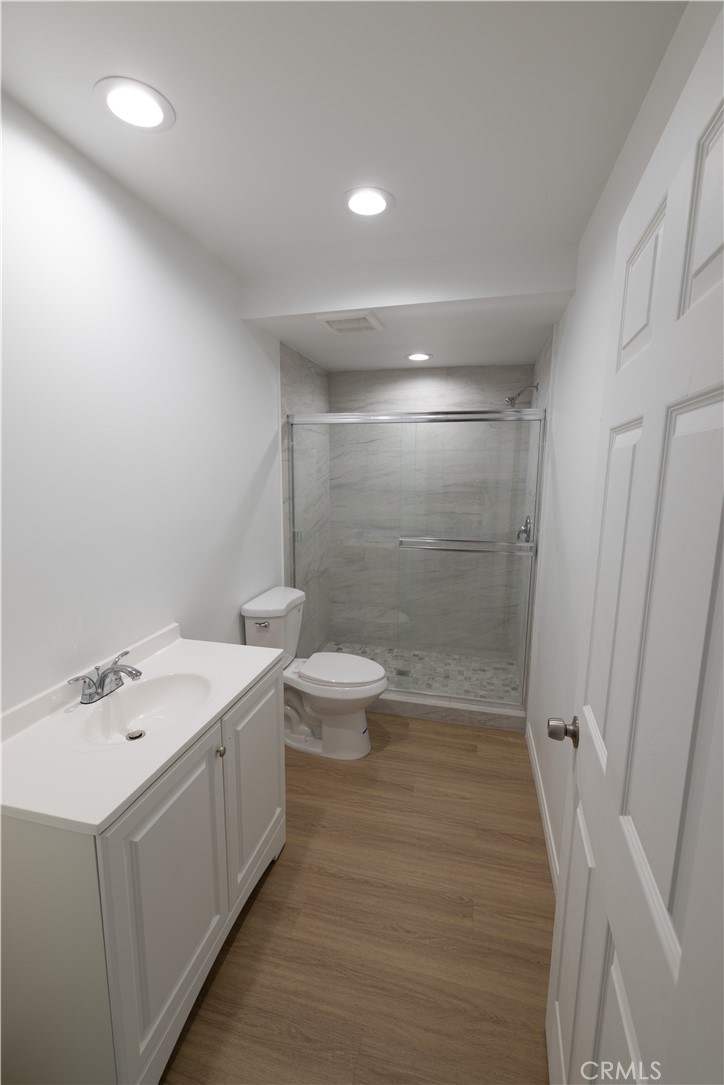 1202 West 3rd Street Santa Ana, CA 92703 - Photo 9 of 12 2nd bathroom