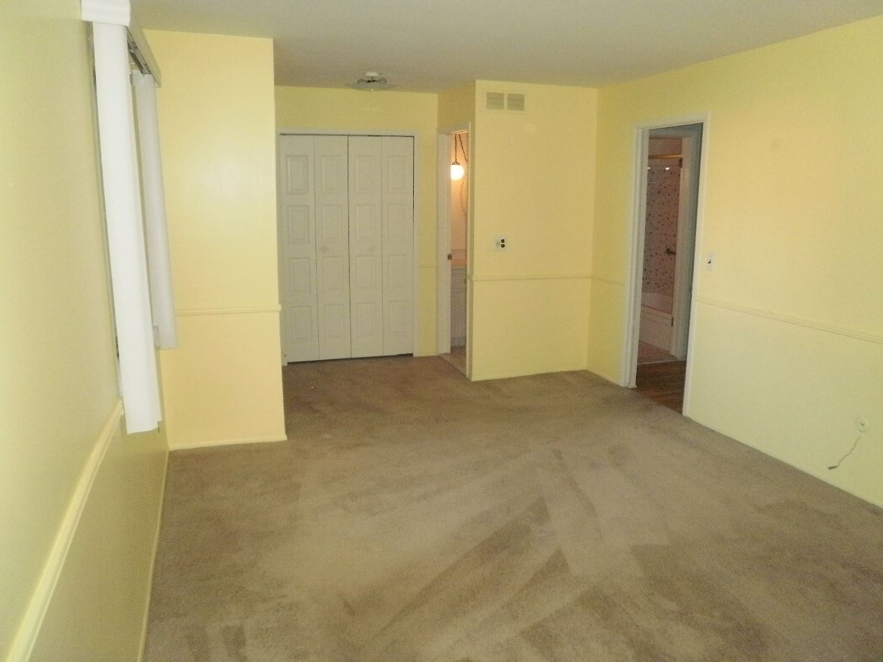 29149 Hayes Road Warren, MI 48088 - Photo 12 of 15 31305153-11.JPG