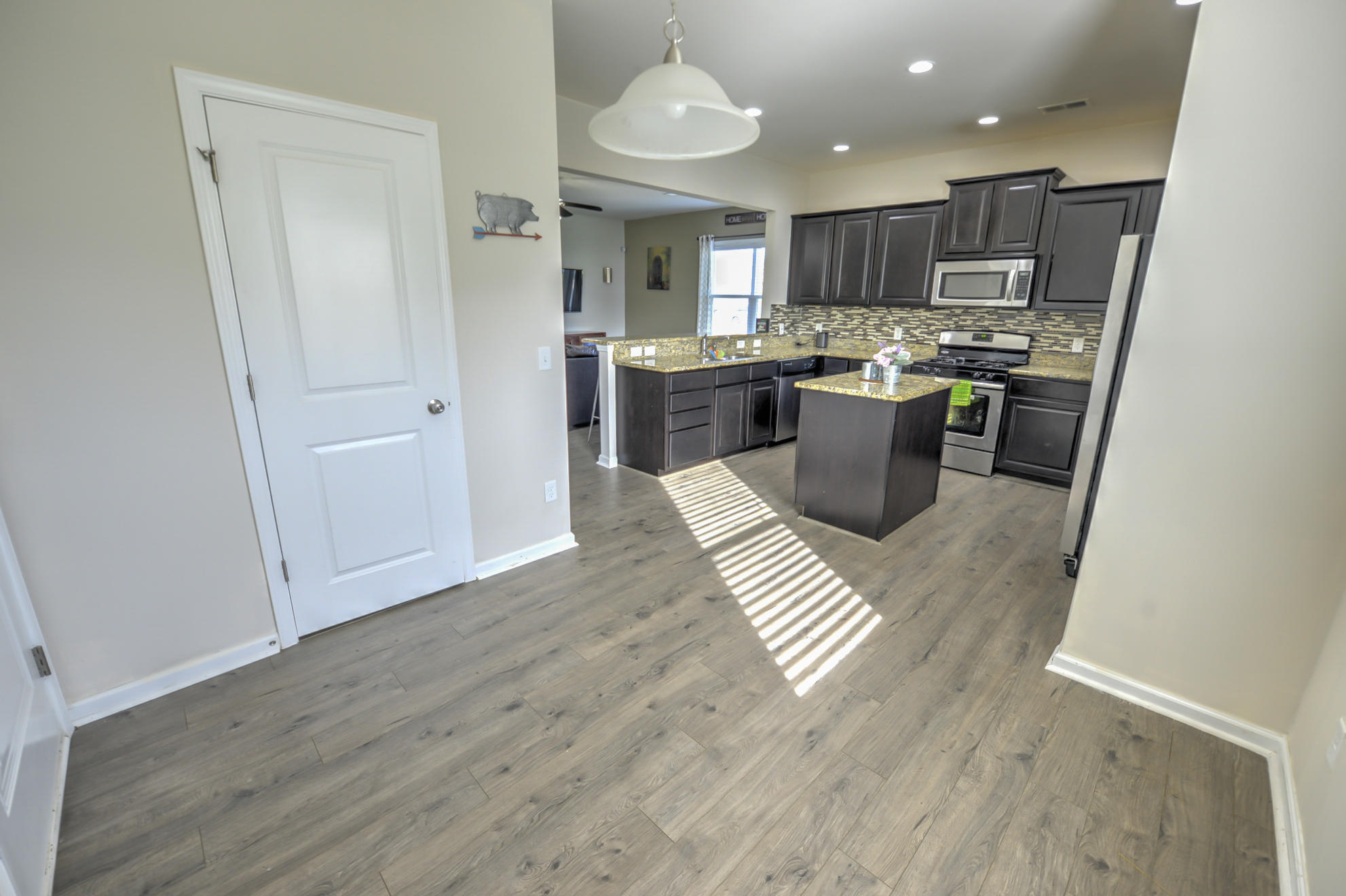 403 Ridgedale Road Summerville, SC 29486 - Photo 13 of 38 _DSC5783_4_5_6_7