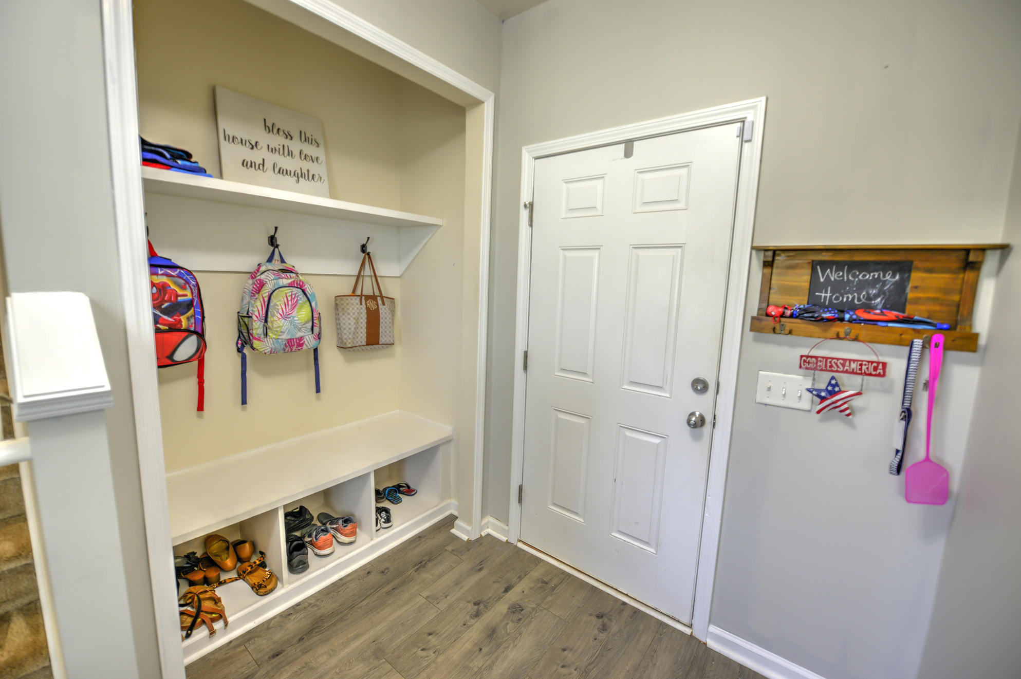 403 Ridgedale Road Summerville, SC 29486 - Photo 3 of 38 entry