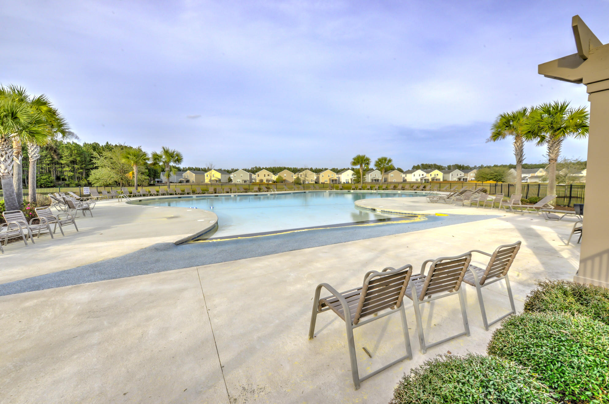 403 Ridgedale Road Summerville, SC 29486 - Photo 33 of 38 community pool