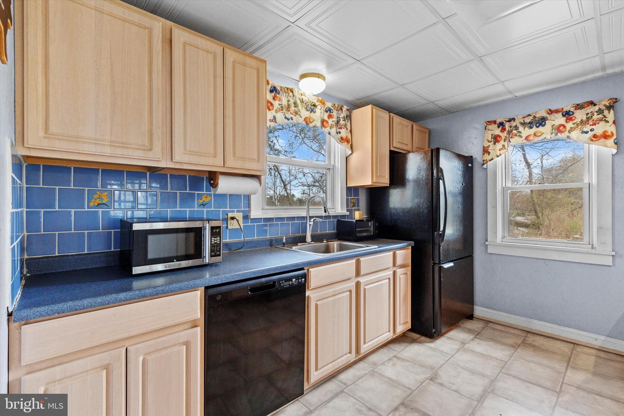 308 Pine Road Mount Holly Springs, PA 17065 - Photo 12 of 32 Gallery Image 12