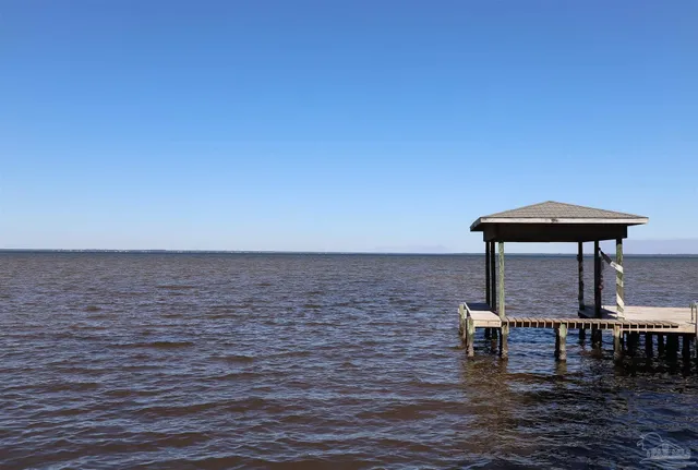 $875,000 | 5640 East Bay Boulevard, Gulf Breeze, FL 32563
