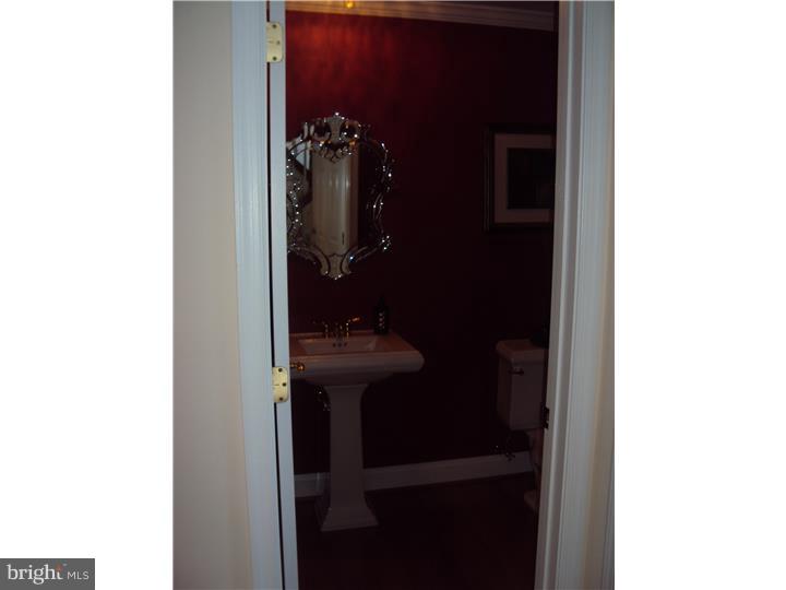 66 Southampton Parish Road Landenberg, PA 19350 - Photo 4 of 24 Half Bath