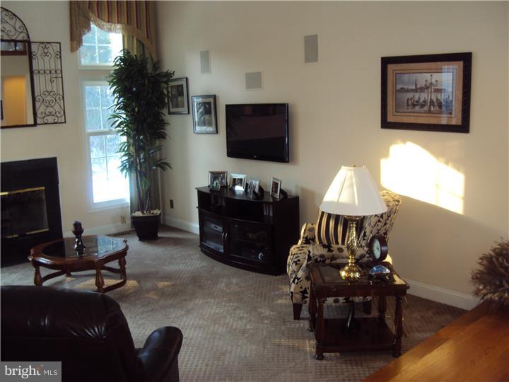 66 Southampton Parish Road Landenberg, PA 19350 - Photo 7 of 24 Living Room