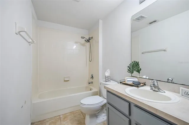 $405,000 | 4848 Aguila Place, Orlando, FL 32826