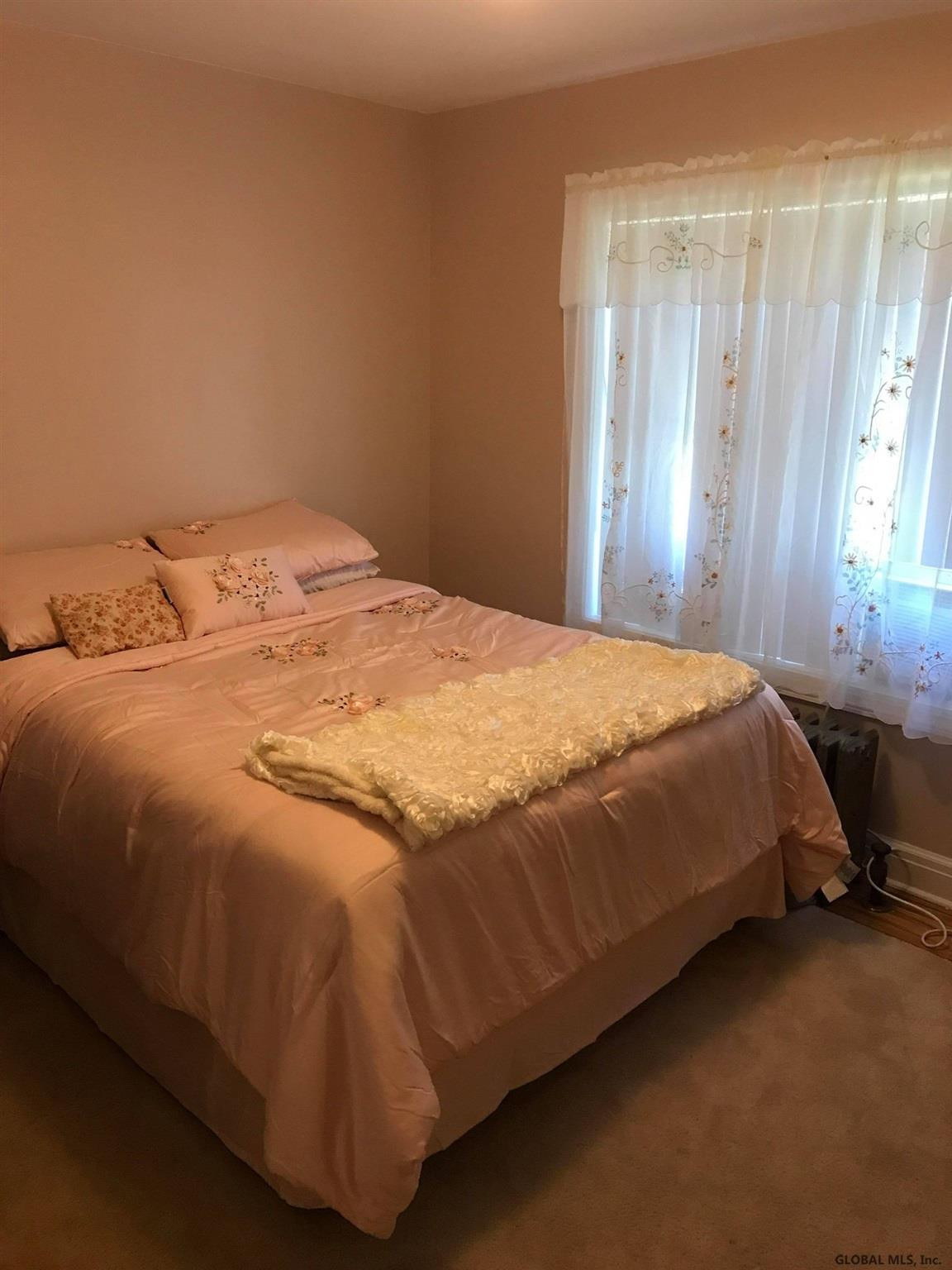 2057 Chepstow Road Rotterdam, NY 12303 - Photo 15 of 19 Photo 15
