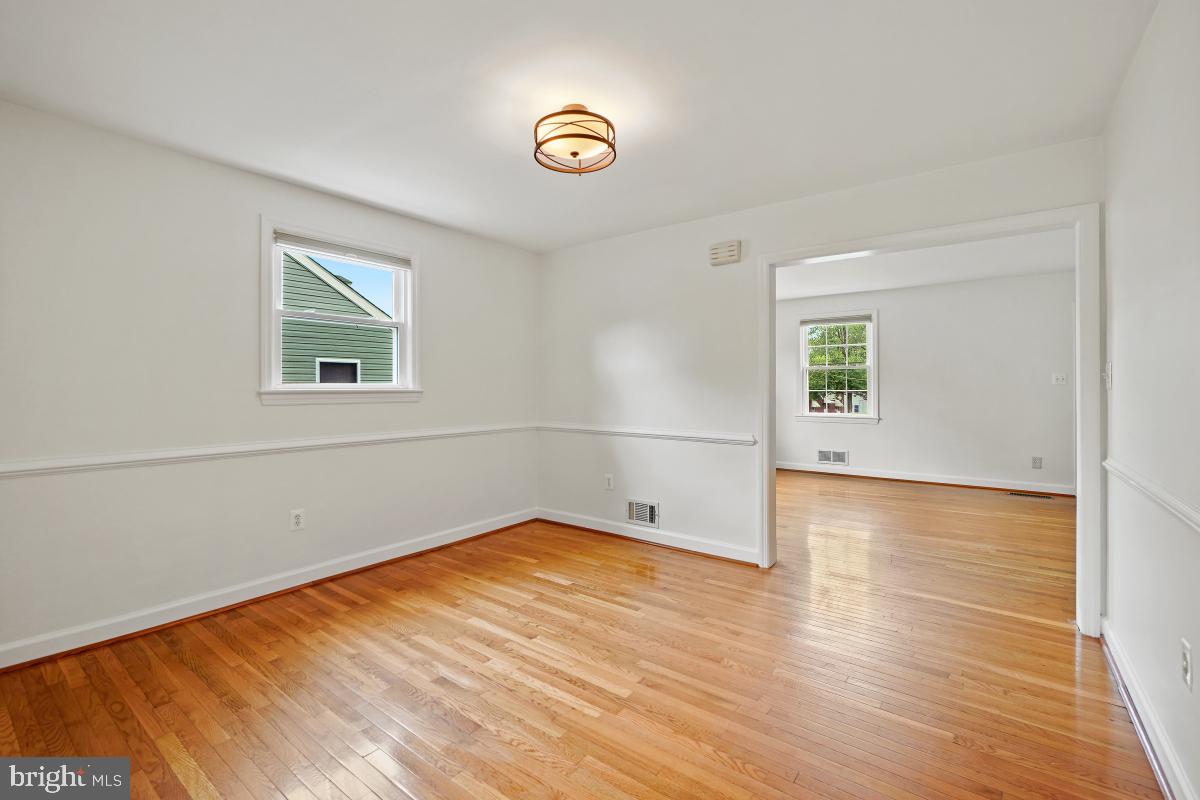 3011 Medway Street Silver Spring, MD 20902 - Photo 9 of 39 Dining Room