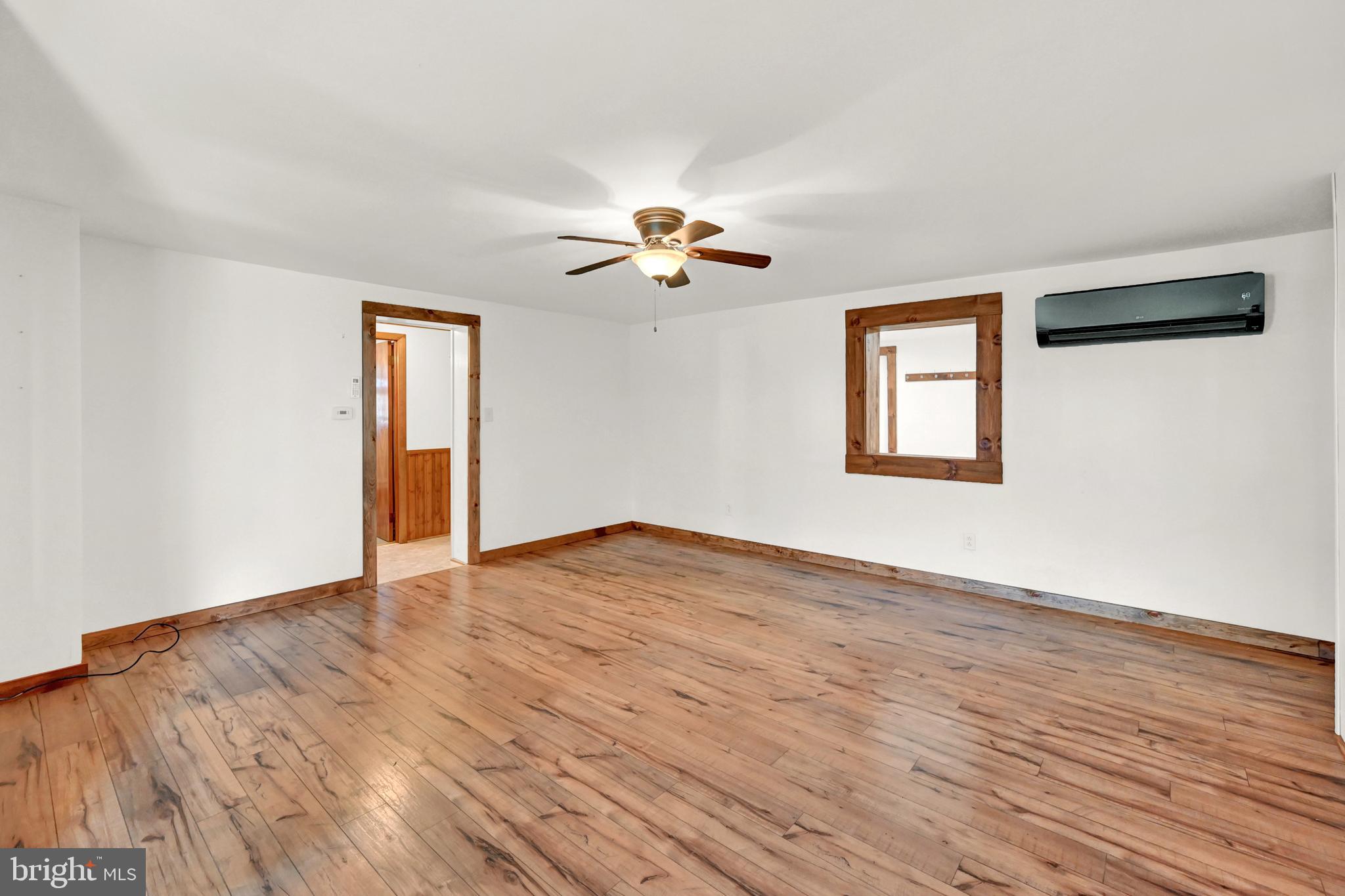 11235 South Mountain Road Fayetteville, PA 17222 - Photo 9 of 39