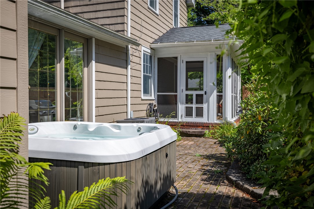 261 Nunda Boulevard Rochester, NY 14610 - Photo 47 of 50