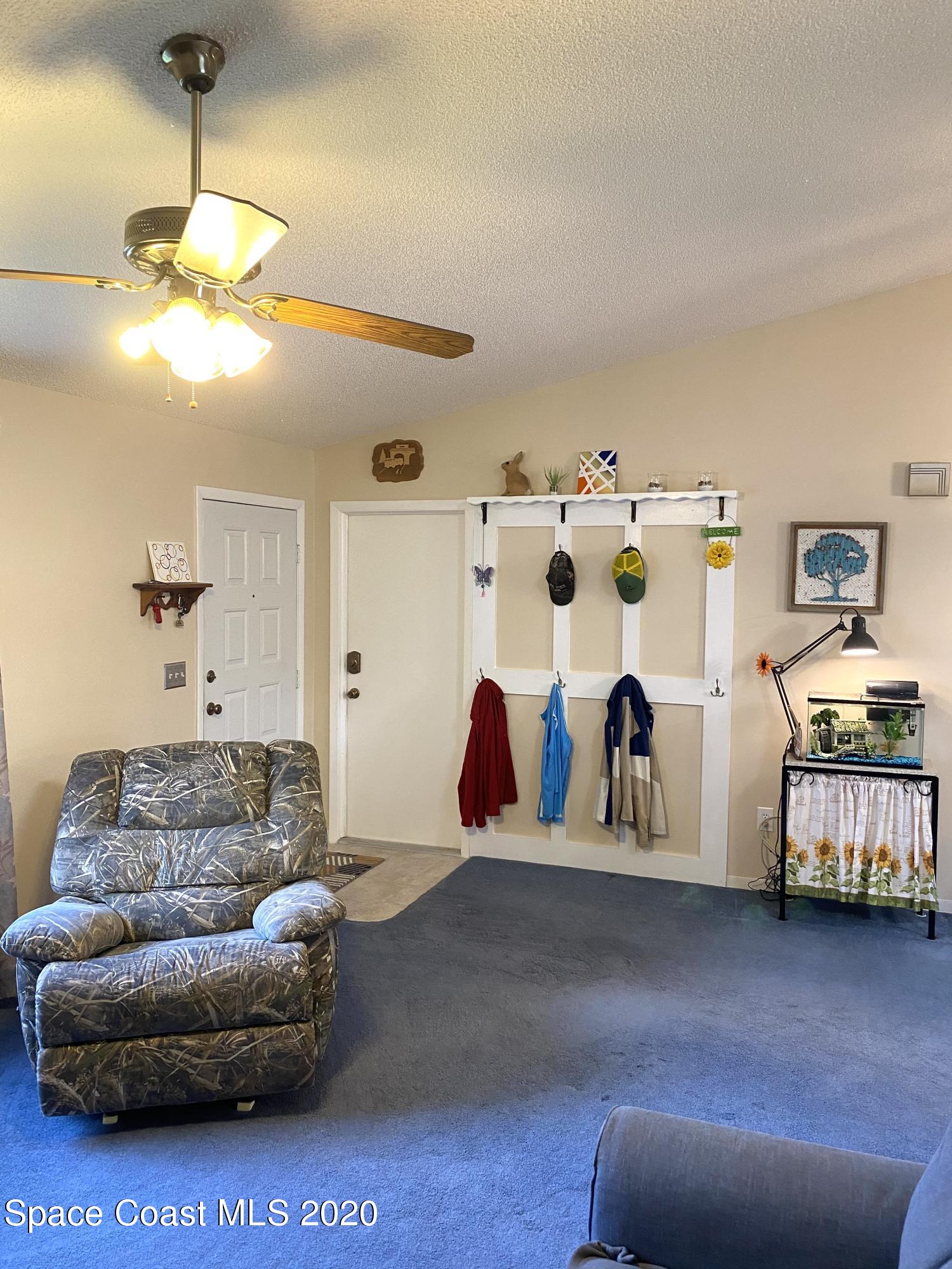 941 Grapefruit Road Southeast Palm Bay, FL 32909 - Photo 8 of 34 Shunk16