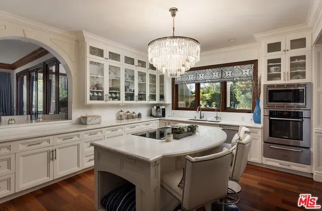 $8,995,000 | 531 South Rossmore Avenue, Los Angeles, CA 90020