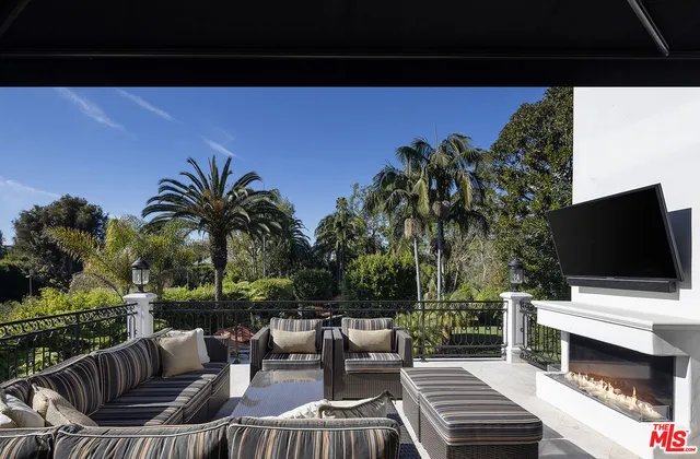 $8,995,000 | 531 South Rossmore Avenue, Los Angeles, CA 90020