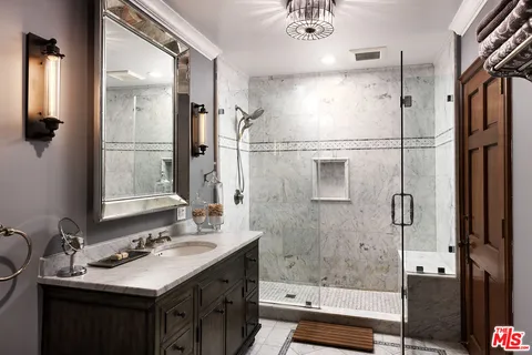 $8,995,000 | 531 South Rossmore Avenue, Los Angeles, CA 90020