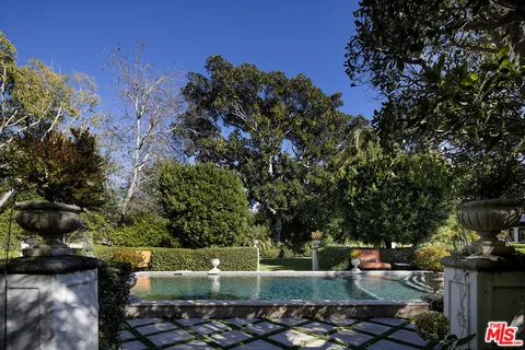 $8,995,000 | 531 South Rossmore Avenue, Los Angeles, CA 90020