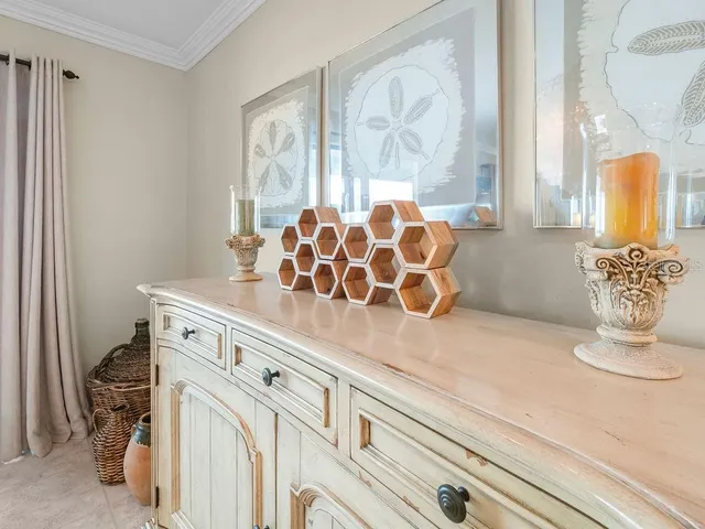 $2,690,000 | 6700 Gulf Drive, Unit B8, Holmes Beach, FL 34217