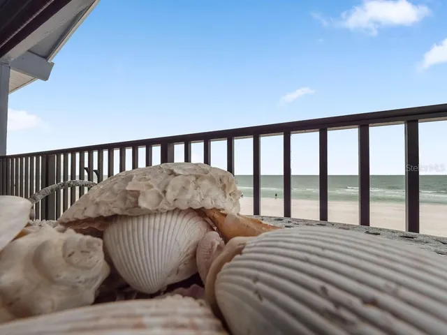 $2,690,000 | 6700 Gulf Drive, Unit B8, Holmes Beach, FL 34217