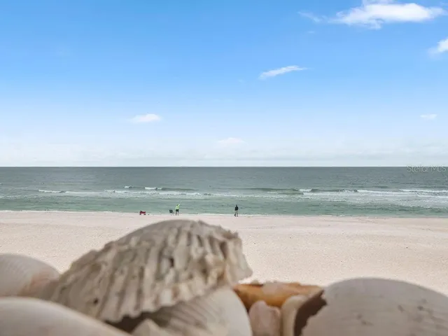 $2,690,000 | 6700 Gulf Drive, Unit B8, Holmes Beach, FL 34217