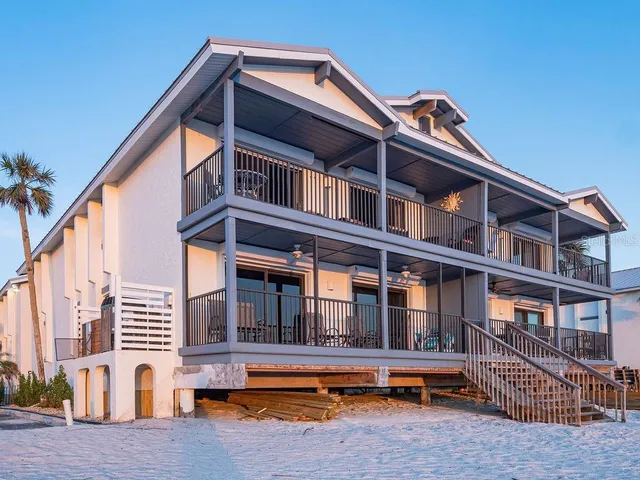 $2,690,000 | 6700 Gulf Drive, Unit B8, Holmes Beach, FL 34217