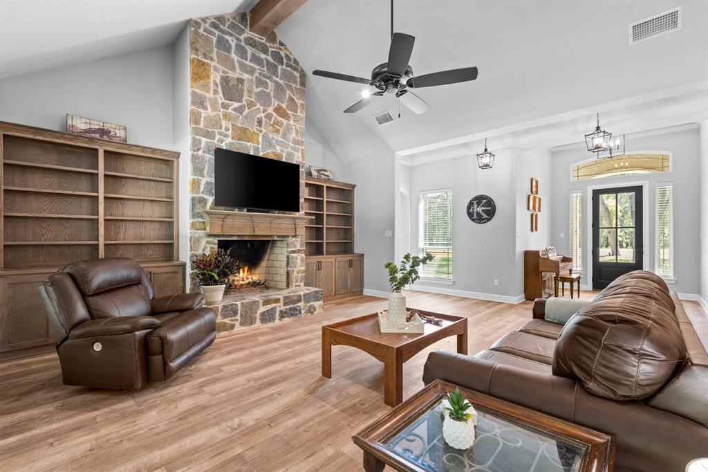 6707 Anchor Quinlan, TX 75474 - Photo 12 of 40 Open concept living area perfect for entertaining
