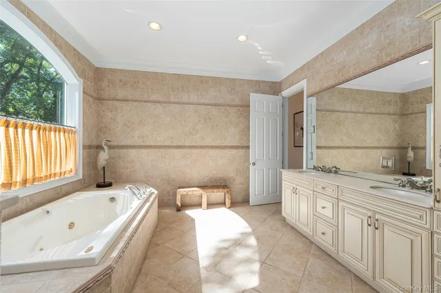 $4,250,000 | 2670 Grandview Drive, Orient, NY 11957