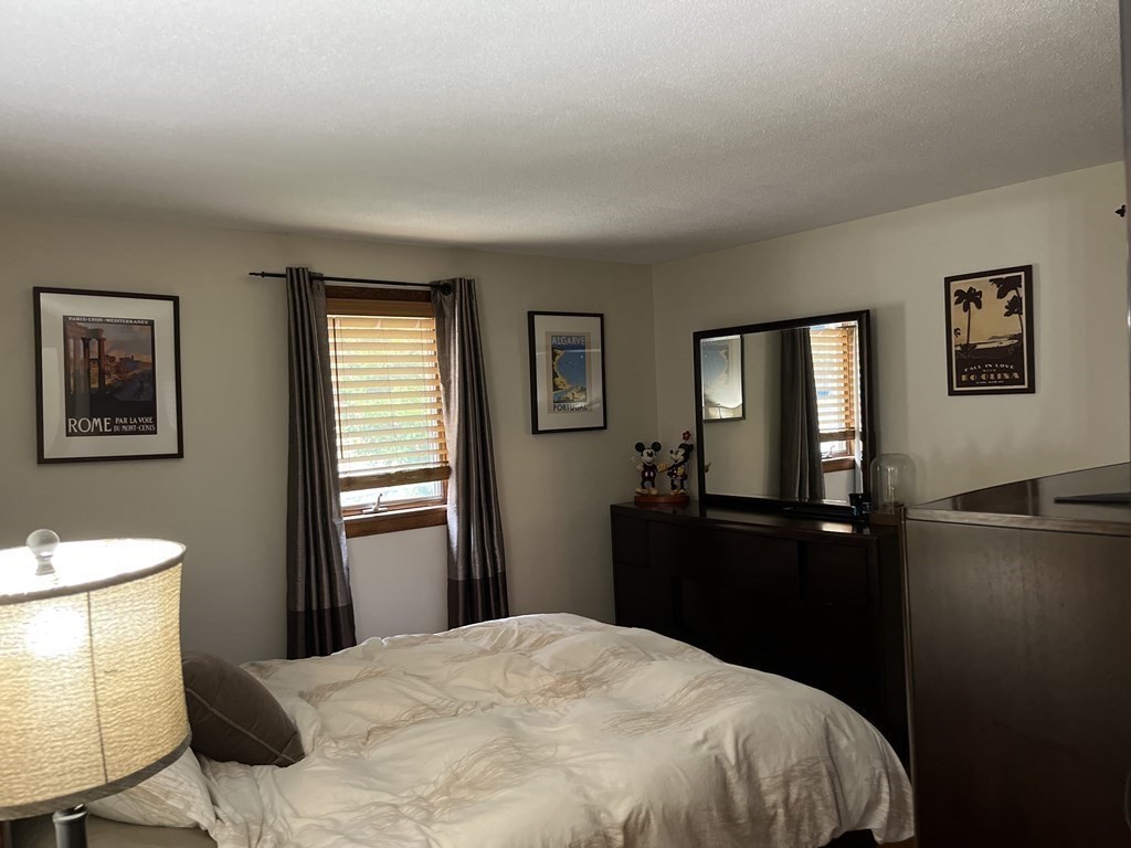 40 Carlisle Road Dedham, MA 02026 - Photo 12 of 28 Gallery Image 12
