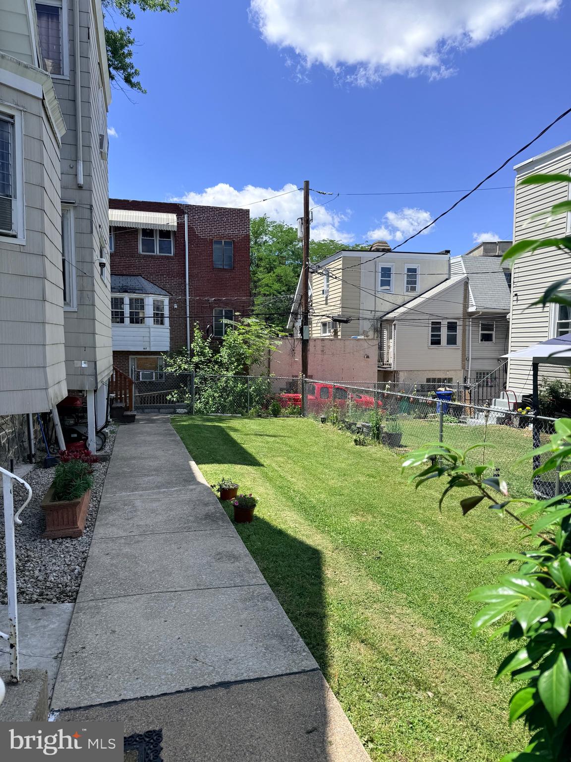 106 Ashby Road Upper Darby, PA 19082 - Photo 3 of 4