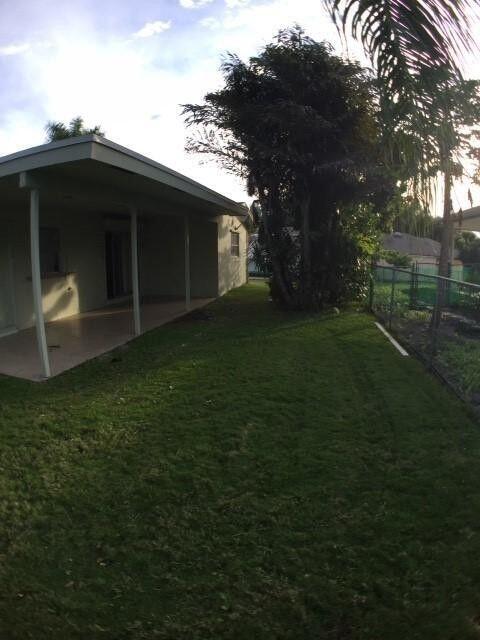 1314 Northwest 2nd Avenue Boca Raton, FL 33432 - Photo 20 of 21 Yard