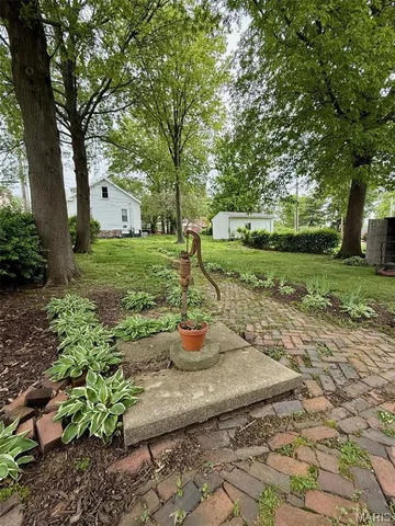 $142,900 | 600 South Charles Street, Belleville, IL 62220