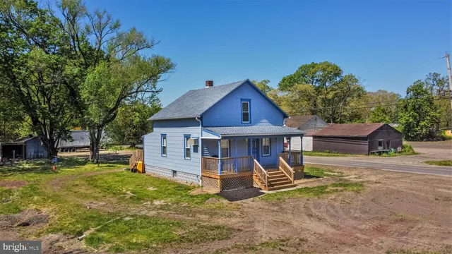 a view of an entryway