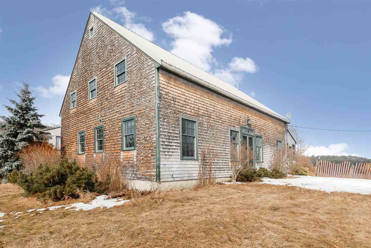 39 Governors Road Pittsfield, NH 03263 - Photo 2 of 40