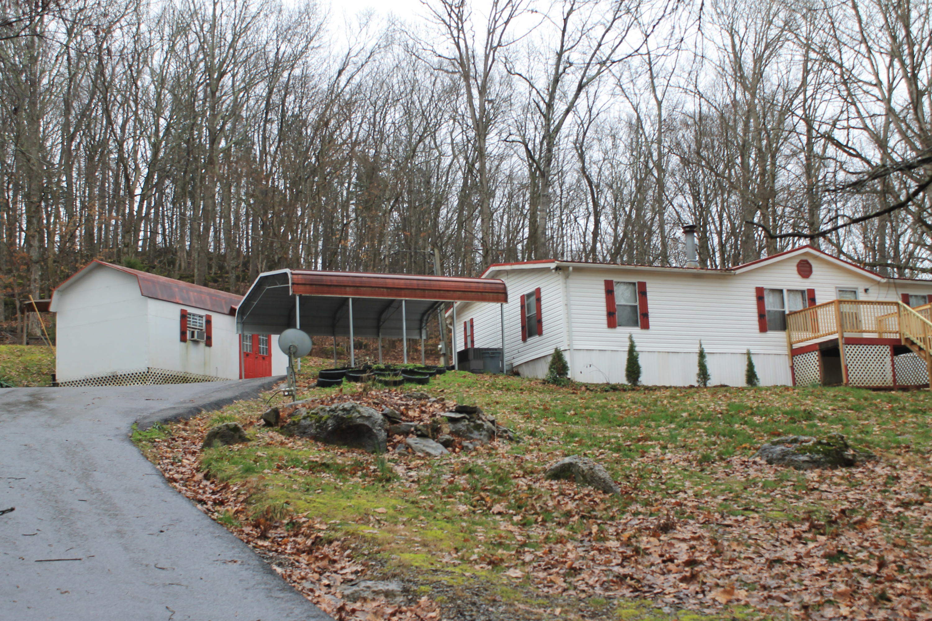 1725 Sockless Road Dandridge, TN 37725 - Photo 2 of 22 IMG_7758
