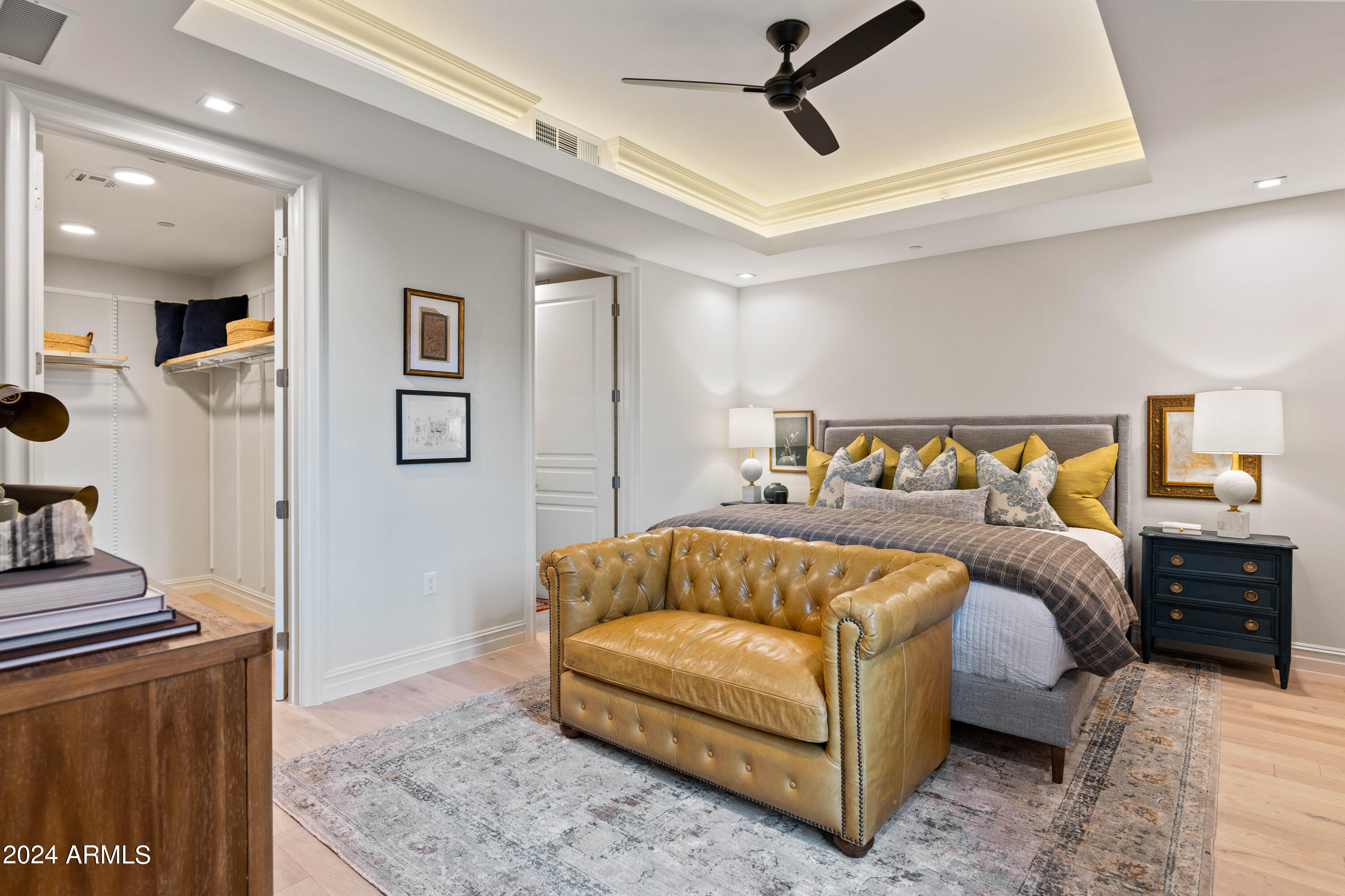 4240 East Camelback Road, Unit 308 Phoenix, AZ 85018 - Photo 4 of 27 Model unit guest bathroom