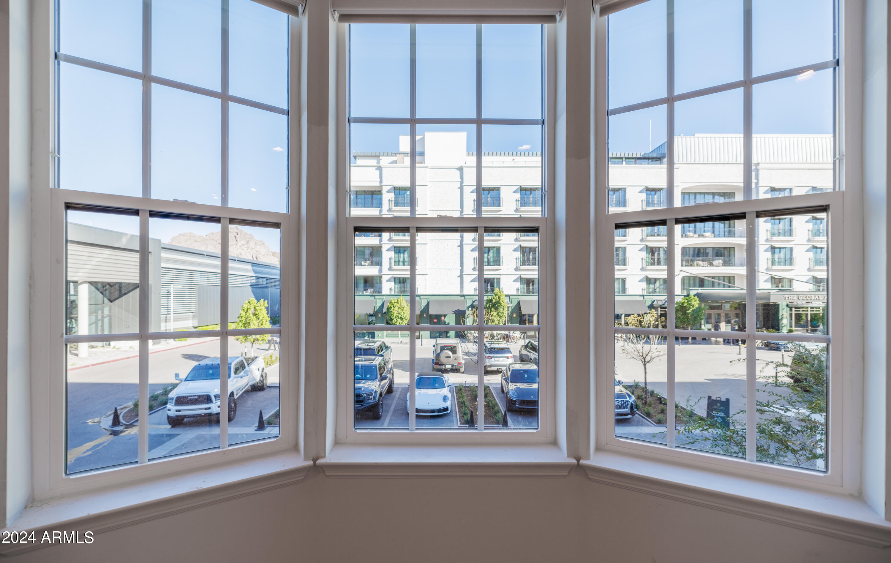 4240 East Camelback Road, Unit 308 Phoenix, AZ 85018 - Photo 9 of 27 Bay window in Living Room