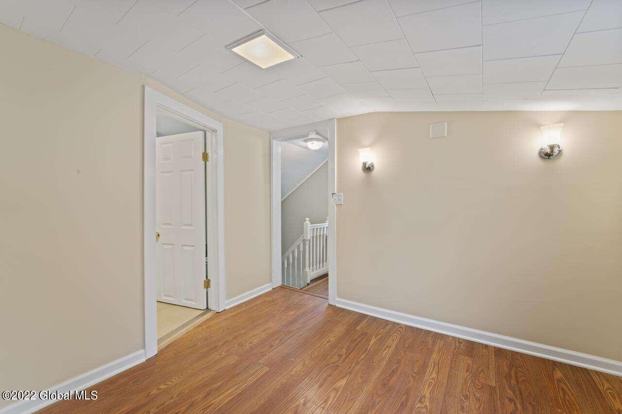 415 Vley Road Schenectady, NY 12302 - Photo 13 of 20 Davis.13