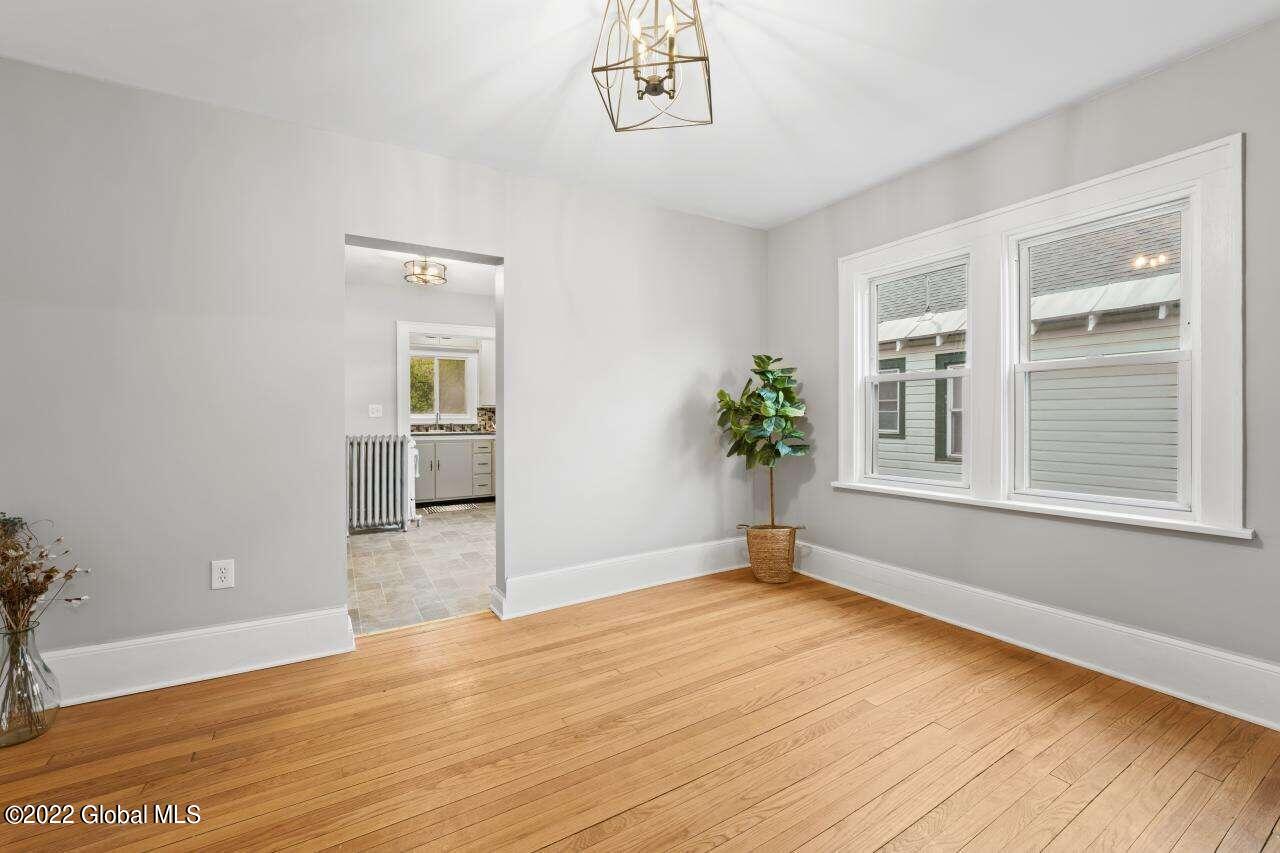 415 Vley Road Schenectady, NY 12302 - Photo 4 of 20 Davis.4