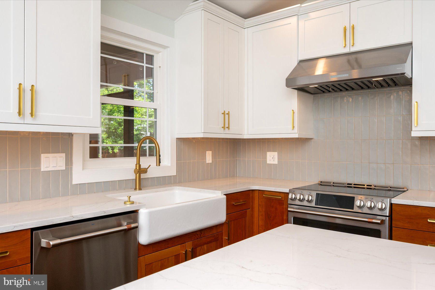 102 Sycamore Road Severna Park, MD 21146 - Photo 9 of 30