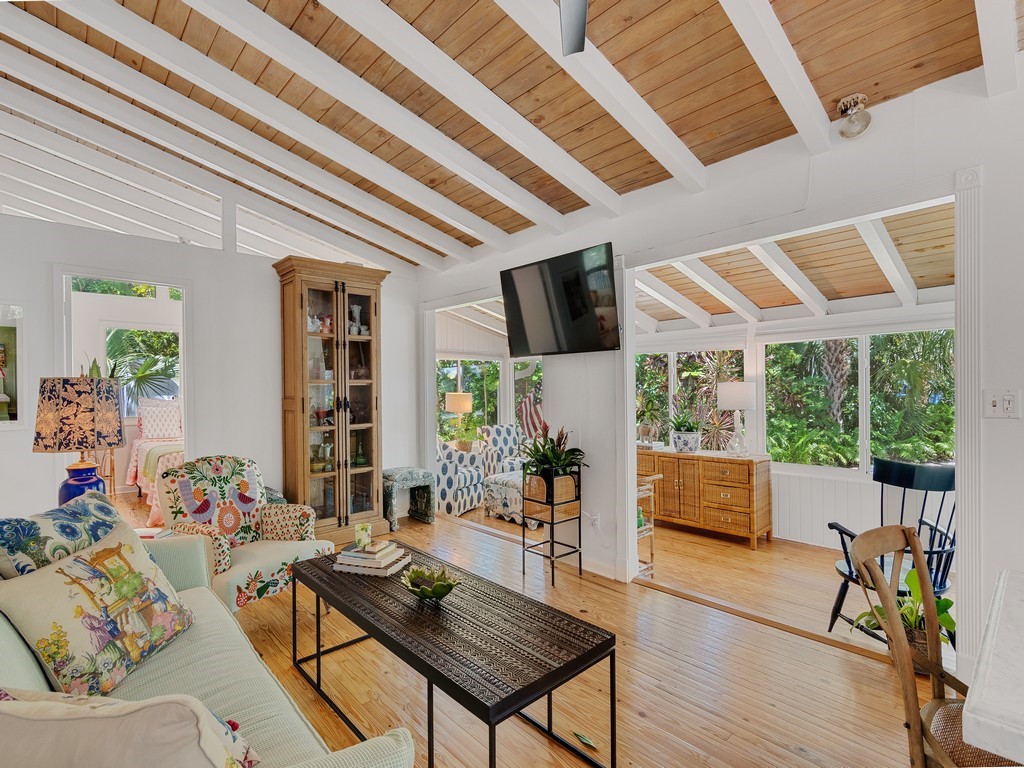 1930 West Shell Lane Vero Beach, FL 32963 - Photo 2 of 36